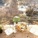 Spacious Haven דירה *